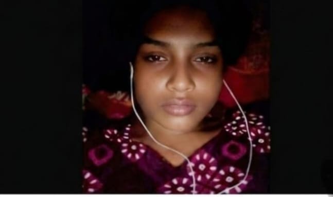 দুর্গাপুরে ‘মক্ষিরানী’ আফরোজার ব্ল্যাকমেইল চক্র—ভুয়া এফিডেভিটে লাখ লাখ টাকা হাতিয়ে নেওয়ার অভিযোগ